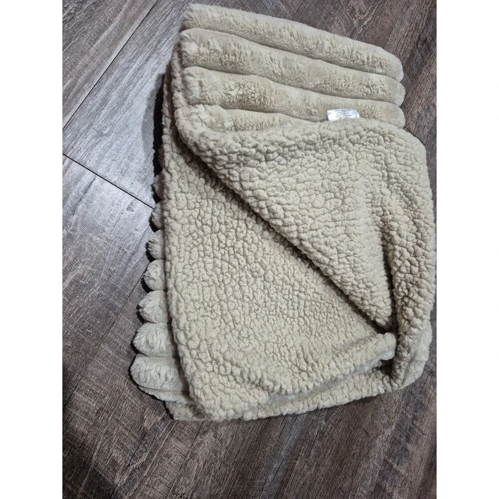 Lullaby baby faux fur baby blanket soft - tan